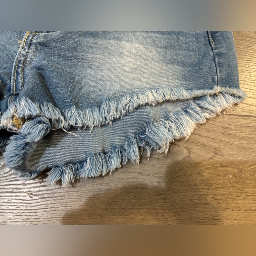 KanCan Blue Denim Frayed Jean Shorts - Size 25 - Picture 12 of 14